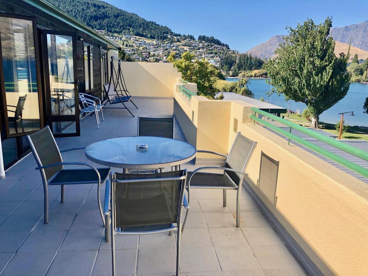 Lakefront Luxury Penthouse Central Queenstown Exteriör bild